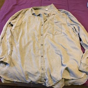 Old navy button down shirt